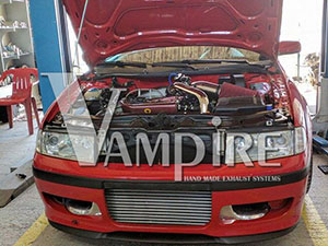 vampire exhaust systems   exhaust manifold   intake manifold   air intake systems    intercooler pipes   down pipe   external pipe   oil catch tank 
                                                                  σύστημα εξάτμισης  χταπόδι εξαγωγής  πολλαπλή εισαγωγής  σωληνώσεις εισαγωγής αέρα  σωληνώσεις αέρα  σωλήνα external  δοχείο αναθυμιάσεων  
                                                                  